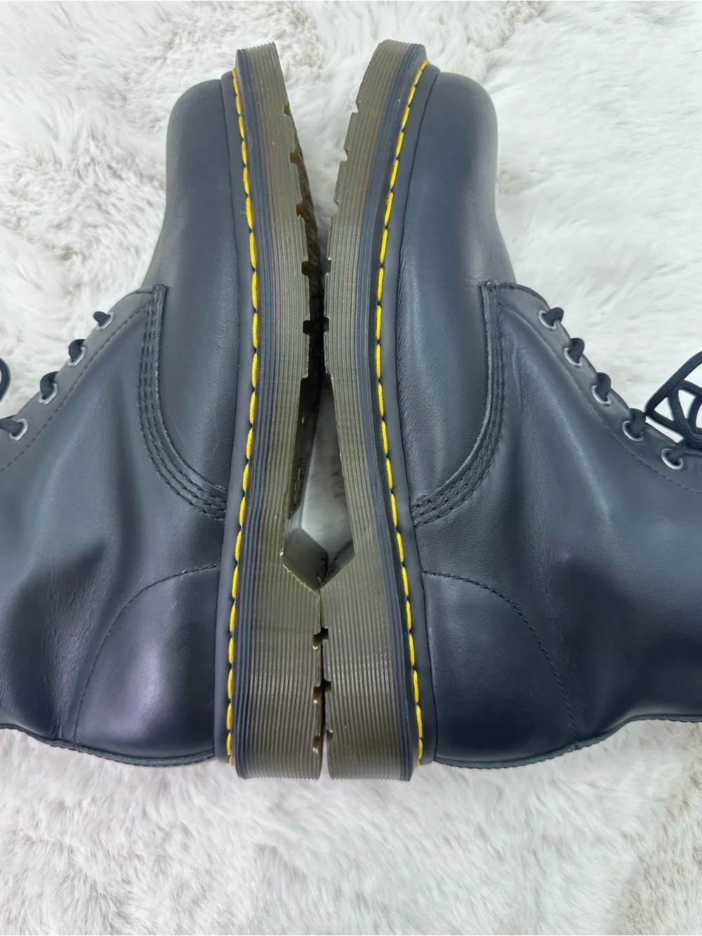 Dr. Martens 1460 Smooth Leather Lace-Up Combat Boots Black Men’s Size 9
